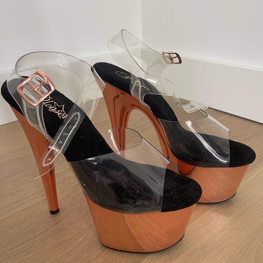 Pleaser heels in rose gold